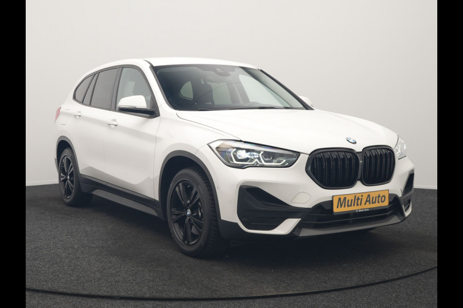 BMW X1 xDrive25e PHEV 221pk Dealer O.H. | Adaptive Cruise | Head Up | Camera | Harman / Kardon | Stoelen Memory & Verwarmd | Navigatie | DAB | Plug In Hybrid |