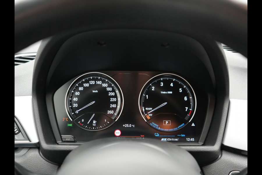 BMW X1 xDrive25e PHEV 221pk Dealer O.H. | Adaptive Cruise | Head Up | Camera | Harman / Kardon | Stoelen Memory & Verwarmd | Navigatie | DAB | Plug In Hybrid |