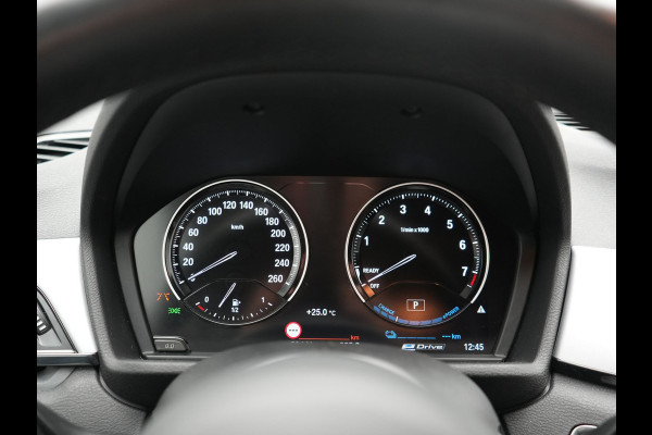 BMW X1 xDrive25e PHEV 221pk Dealer O.H. | Adaptive Cruise | Head Up | Camera | Harman / Kardon | Stoelen Memory & Verwarmd | Navigatie | DAB | Plug In Hybrid |