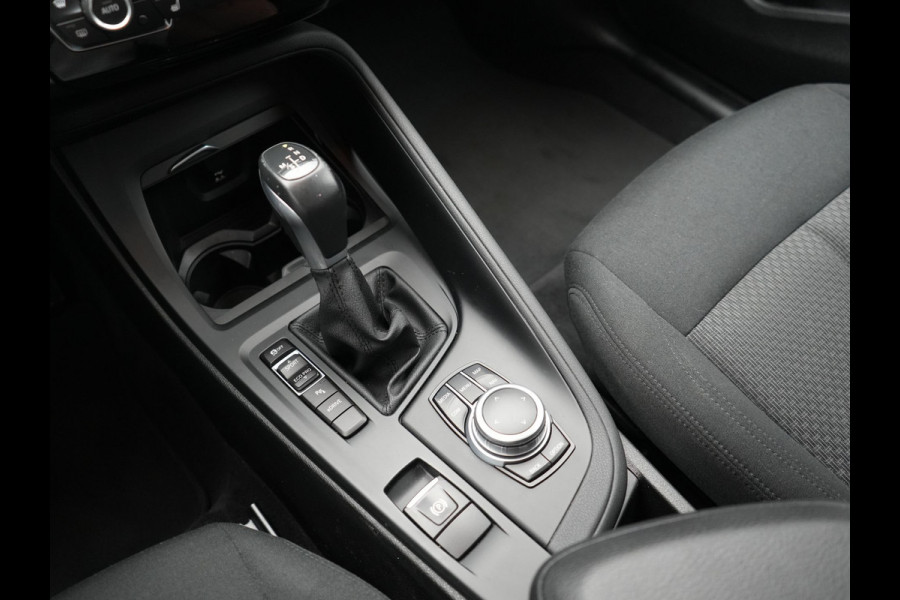 BMW X1 xDrive25e PHEV 221pk Dealer O.H. | Adaptive Cruise | Head Up | Camera | Harman / Kardon | Stoelen Memory & Verwarmd | Navigatie | DAB | Plug In Hybrid |