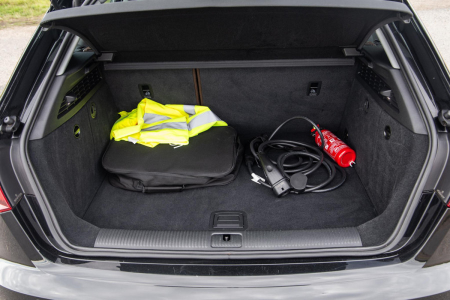 Audi A3 Sportback 40 TFSI e Edition AIRCO / CRUISE CONTROLE / BRUIN LEER / AUTOMAAT / PHEV