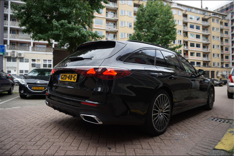 Mercedes-Benz E-Klasse Estate 300 e AMG Line Premium Plus Airmatic | Hyperscreen | Trekhaak | Pano | Adaptive + Lane | Memory Stoelmassage + Koeling + Verwarming | NL auto |
