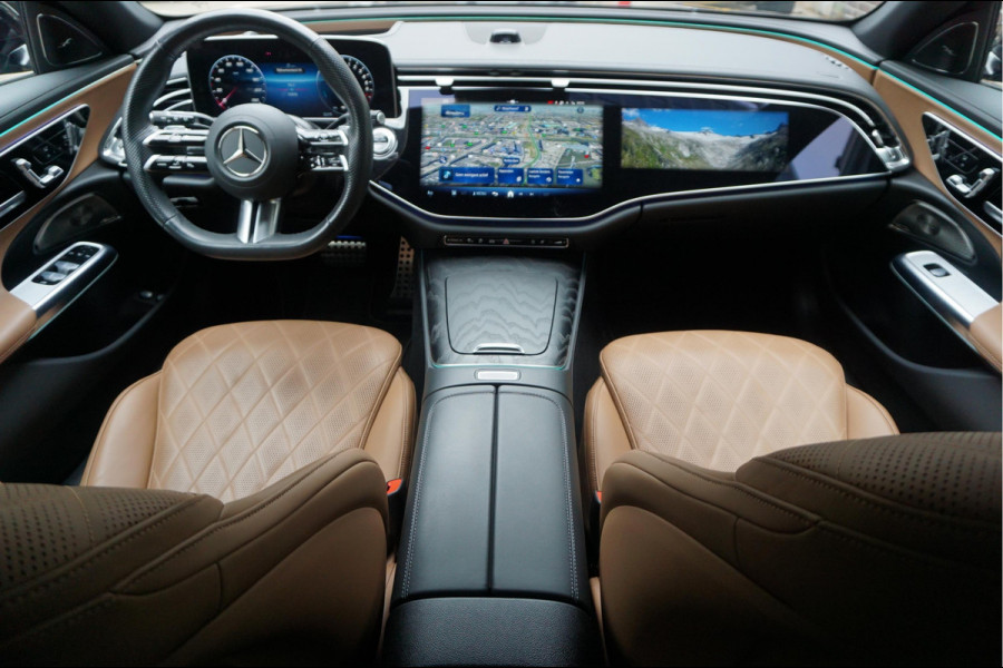 Mercedes-Benz E-Klasse Estate 300 e AMG Line Premium Plus Airmatic | Hyperscreen | Trekhaak | Pano | Adaptive + Lane | Memory Stoelmassage + Koeling + Verwarming | NL auto |