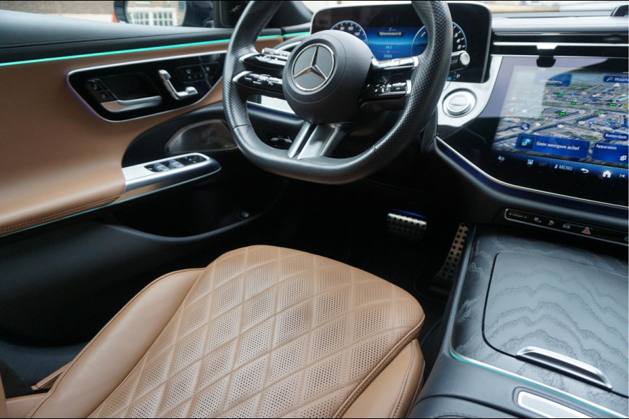 Mercedes-Benz E-Klasse Estate 300 e AMG Line Premium Plus Airmatic | Hyperscreen | Trekhaak | Pano | Adaptive + Lane | Memory Stoelmassage + Koeling + Verwarming | NL auto |