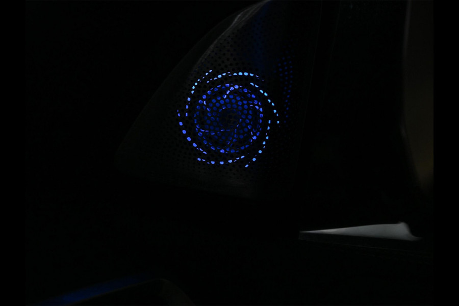 BMW X5 xDrive50e M-Sport Pro | NL-Auto | Panoramadak | Skylounge | Bowers en Wilkins | Alcantare Hemel | Assisted driving prof. | Comfort Seats | Stoelventilatie + Massage | 360 Camera | HUD | BMW Gesture Control | Soft Close | Elektr. trekhaak |