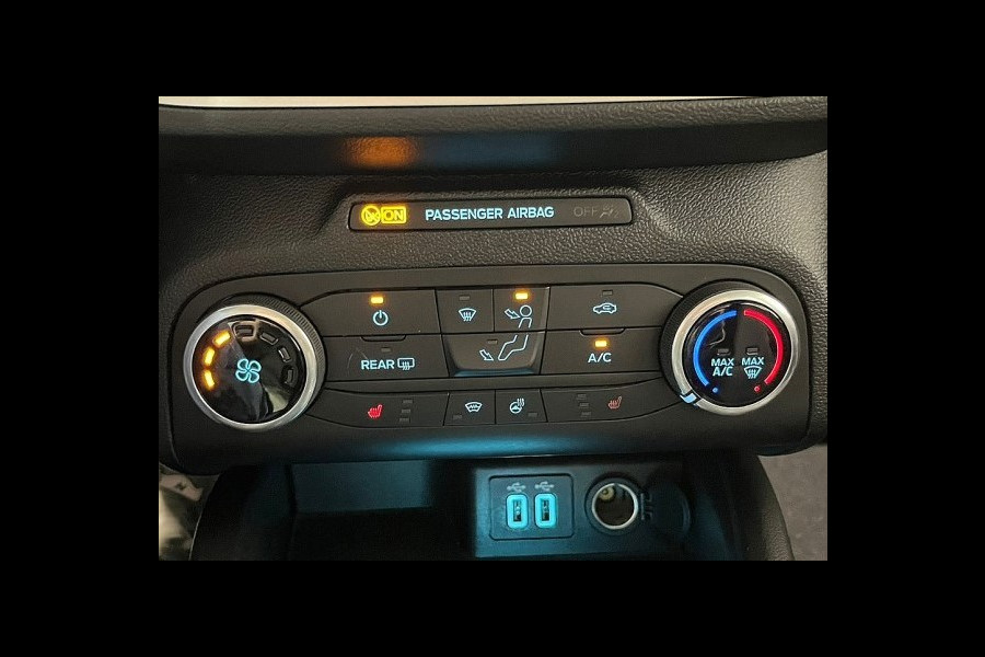 Ford Focus 1.0 EcoBoost Hybrid Titanium X Business WINTER-PACK/LED KOPLAMPEN/APPLE CARPLAY