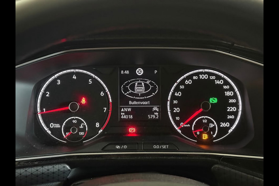 Volkswagen T-Cross 1.5 TSI Style Business R - Automaat - Navi - Climate - LED - ORG.NL
