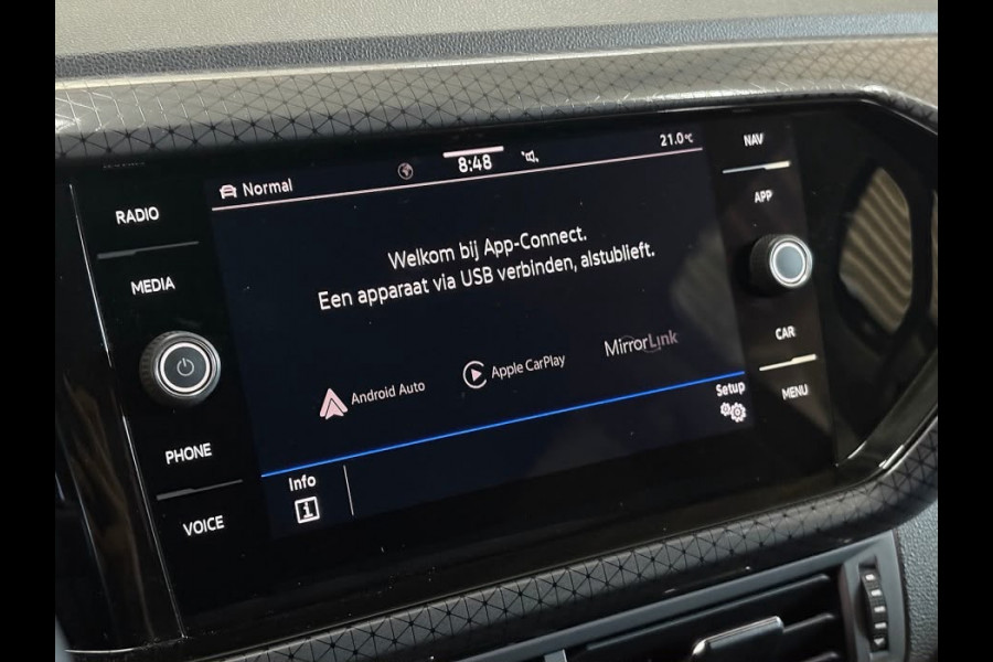 Volkswagen T-Cross 1.5 TSI Style Business R - Automaat - Navi - Climate - LED - ORG.NL