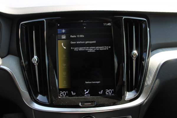Volvo V60 B4 211PK Automaat Inscription Adaptieve Cruise Control / Elektrisch verstelbare voorstoelen met geheugen op de bestuurdersstoel / Apple Carplay / Dab+ / Lane keeping Aid / Navigatie / Stoelverwarming