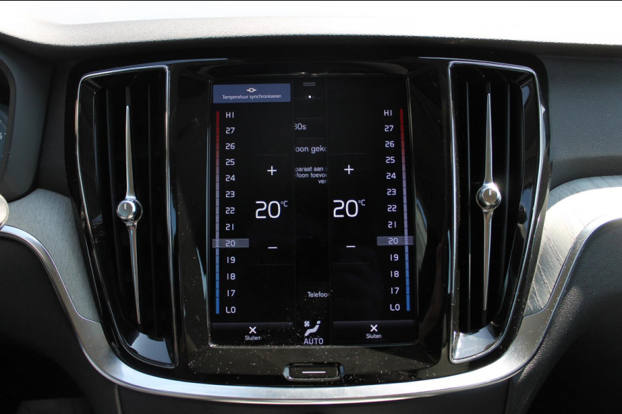 Volvo V60 B4 211PK Automaat Inscription Adaptieve Cruise Control / Elektrisch verstelbare voorstoelen met geheugen op de bestuurdersstoel / Apple Carplay / Dab+ / Lane keeping Aid / Navigatie / Stoelverwarming