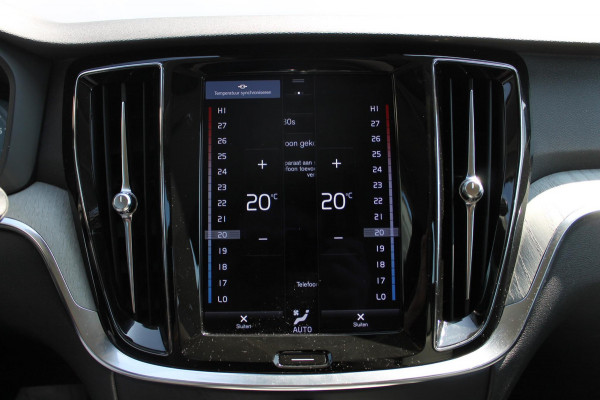 Volvo V60 B4 211PK Automaat Inscription Adaptieve Cruise Control / Elektrisch verstelbare voorstoelen met geheugen op de bestuurdersstoel / Apple Carplay / Dab+ / Lane keeping Aid / Navigatie / Stoelverwarming