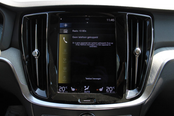 Volvo V60 B4 211PK Automaat Inscription Adaptieve Cruise Control / Elektrisch verstelbare voorstoelen met geheugen op de bestuurdersstoel / Apple Carplay / Dab+ / Lane keeping Aid / Navigatie / Stoelverwarming