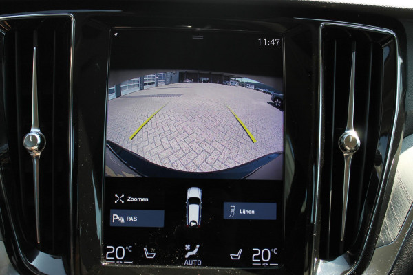 Volvo V60 B4 211PK Automaat Inscription Adaptieve Cruise Control / Elektrisch verstelbare voorstoelen met geheugen op de bestuurdersstoel / Apple Carplay / Dab+ / Lane keeping Aid / Navigatie / Stoelverwarming