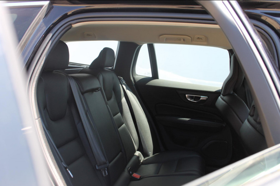 Volvo V60 B4 211PK Automaat Inscription Adaptieve Cruise Control / Elektrisch verstelbare voorstoelen met geheugen op de bestuurdersstoel / Apple Carplay / Dab+ / Lane keeping Aid / Navigatie / Stoelverwarming