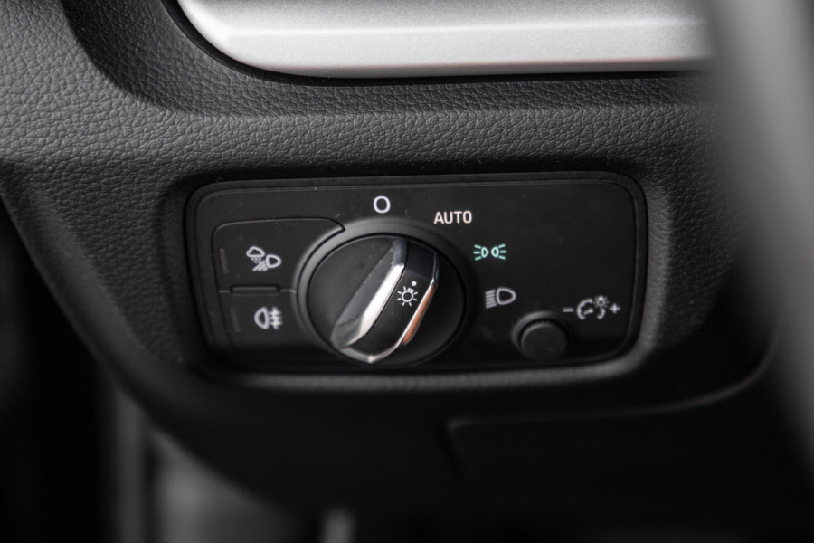 Audi A3 Sportback 40 TFSI e Edition AIRCO / CRUISE CONTROLE / BRUIN LEER / AUTOMAAT / PHEV