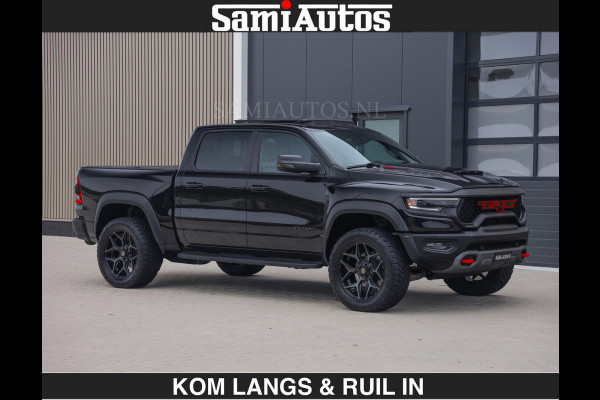 Dodge Ram TRX HELLCAT | 6.2 V8 712PK SUPERCHARGER | RODE STIKSELS | FULLY LOADED | CARBON | CREW CAB | DUBBELE CABINE | 5 PERSOONS | De specialist in Amerikaanse pick‑ups in Nederland en Europa.
