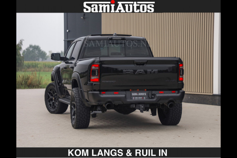 Dodge Ram TRX HELLCAT | 6.2 V8 712PK SUPERCHARGER | RODE STIKSELS | FULLY LOADED | CARBON | CREW CAB | DUBBELE CABINE | 5 PERSOONS | De specialist in Amerikaanse pick‑ups in Nederland en Europa.
