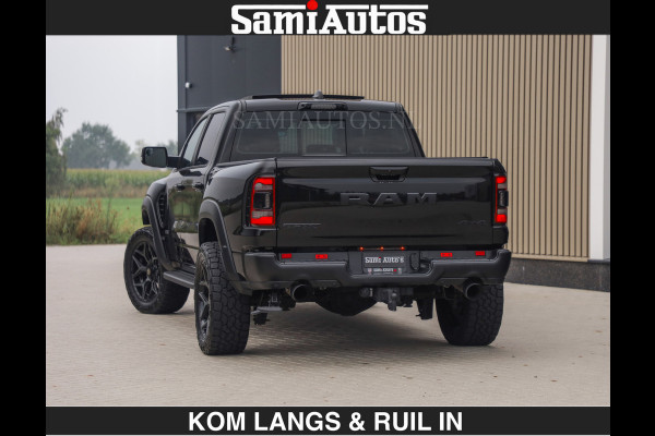Dodge Ram TRX HELLCAT | 6.2 V8 712PK SUPERCHARGER | RODE STIKSELS | FULLY LOADED | CARBON | CREW CAB | DUBBELE CABINE | 5 PERSOONS | De specialist in Amerikaanse pick‑ups in Nederland en Europa.