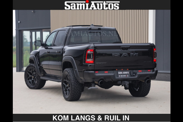 Dodge Ram TRX HELLCAT | 6.2 V8 712PK SUPERCHARGER | RODE STIKSELS | FULLY LOADED | CARBON | CREW CAB | DUBBELE CABINE | 5 PERSOONS | De specialist in Amerikaanse pick‑ups in Nederland en Europa.