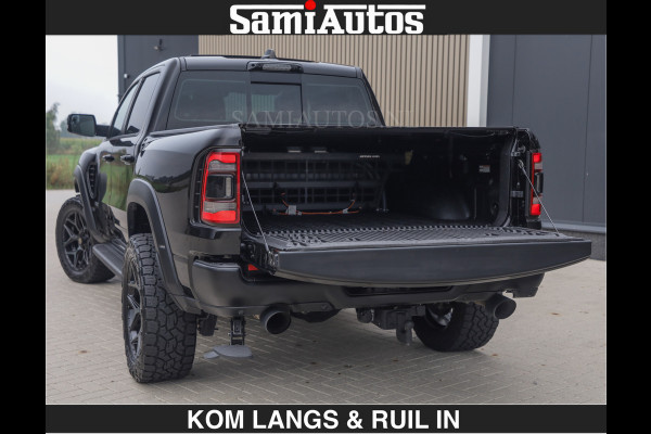 Dodge Ram TRX HELLCAT | 6.2 V8 712PK SUPERCHARGER | RODE STIKSELS | FULLY LOADED | CARBON | CREW CAB | DUBBELE CABINE | 5 PERSOONS | De specialist in Amerikaanse pick‑ups in Nederland en Europa.