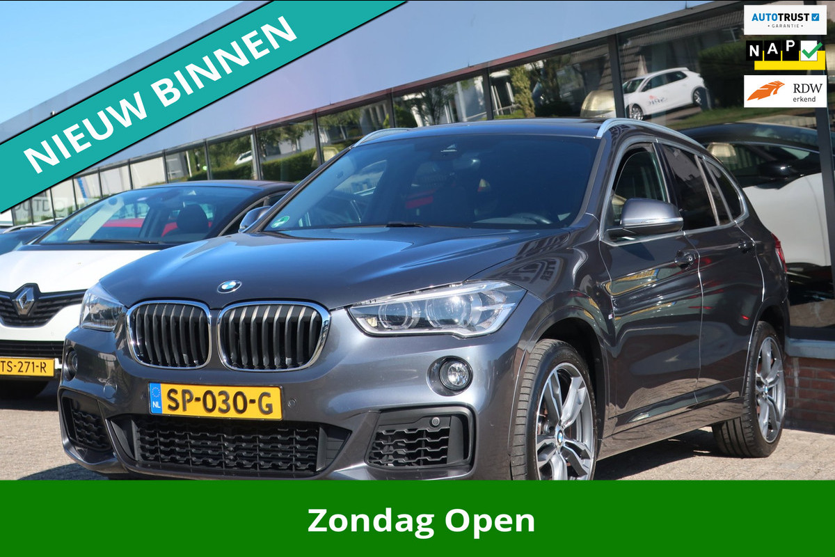 BMW X1 SDrive20i High Executive 1e EIG_LED_PANO_HEAD-UP_CAM_PDC V+A_NAP.