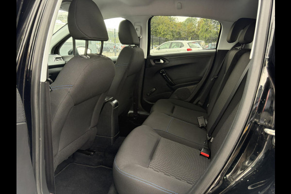 Peugeot 208 1.2 PureTech Signature ✓Net beurt gahad✓Navi✓Carplay✓Lm velgen✓Airco✓Cruise✓5 Deurs✓Pdc✓5 Deurs✓Lm velgen✓N.A.P✓Apk tot 04-2027