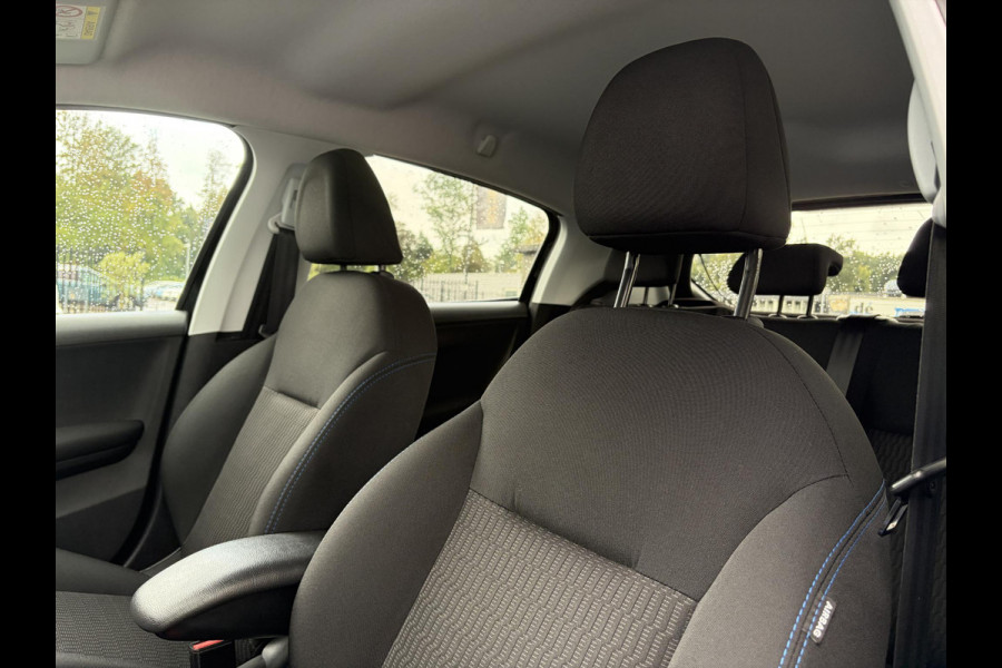 Peugeot 208 1.2 PureTech Signature ✓Net beurt gahad✓Navi✓Carplay✓Lm velgen✓Airco✓Cruise✓5 Deurs✓Pdc✓5 Deurs✓Lm velgen✓N.A.P✓Apk tot 04-2027