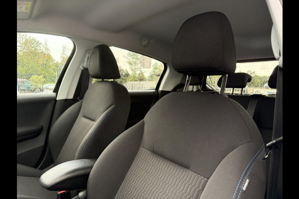 Peugeot 208 1.2 PureTech Signature ✓Net beurt gahad✓Navi✓Carplay✓Lm velgen✓Airco✓Cruise✓5 Deurs✓Pdc✓5 Deurs✓Lm velgen✓N.A.P✓Apk tot 04-2027