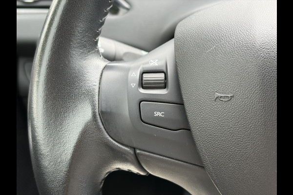 Peugeot 208 1.2 PureTech Signature ✓Net beurt gahad✓Navi✓Carplay✓Lm velgen✓Airco✓Cruise✓5 Deurs✓Pdc✓5 Deurs✓Lm velgen✓N.A.P✓Apk tot 04-2027
