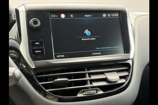 Peugeot 208 1.2 PureTech Signature ✓Net beurt gahad✓Navi✓Carplay✓Lm velgen✓Airco✓Cruise✓5 Deurs✓Pdc✓5 Deurs✓Lm velgen✓N.A.P✓Apk tot 04-2027