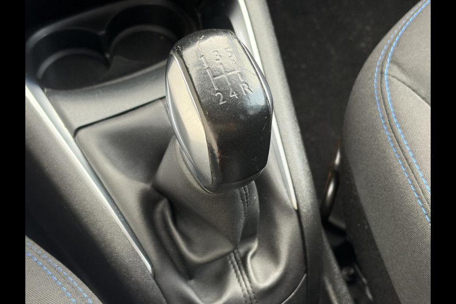 Peugeot 208 1.2 PureTech Signature ✓Net beurt gahad✓Navi✓Carplay✓Lm velgen✓Airco✓Cruise✓5 Deurs✓Pdc✓5 Deurs✓Lm velgen✓N.A.P✓Apk tot 04-2027
