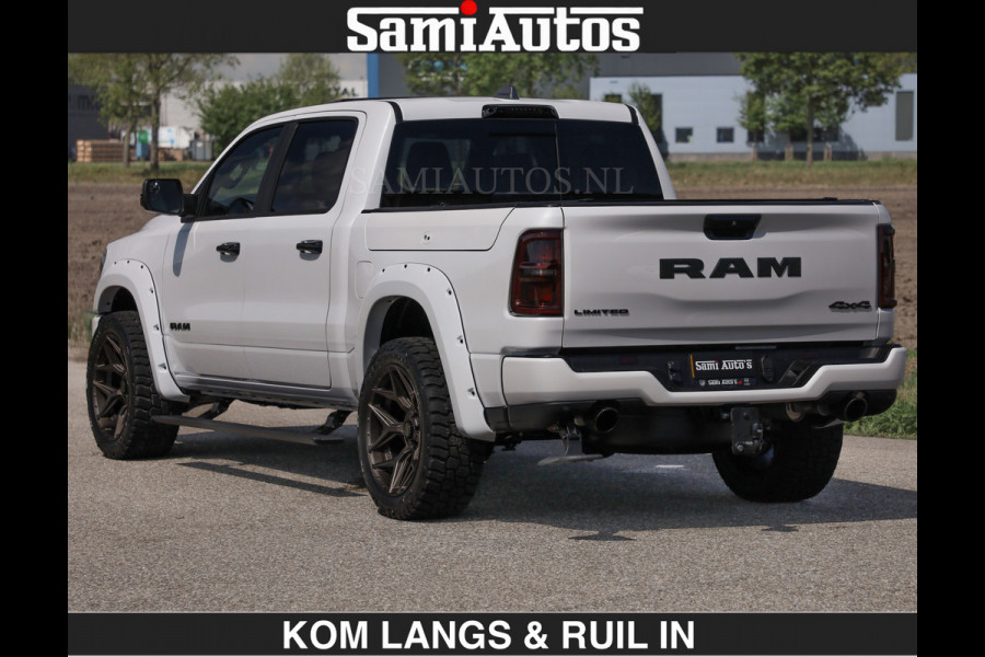 Dodge Ram LIMITED H.O 540 PK 706Nm | Massage + Full Option | De Meest Luxe en Volle Pick-Up in zijn Klasse | Comfortabele Dubbele Cabine met Royale 5 Zitplaatsen | BPM vrij | Nu Leverbaar uit Voorraad | Voorraad Nr 2336 - 7700 | De specialist in Amerikaanse pick‑ups in Nederland en Europa.