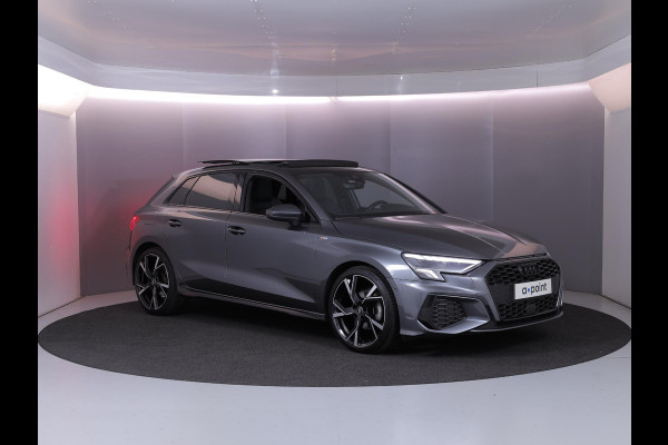 Audi A3 Sportback 30 TFSI S edition 110 pk S-tronic | Verlengde garantie | Navigatie | Panoramadak | Parkeersensoren (Park assist) | Achteruitrijcamera | Stoelverwarming | S-Line |