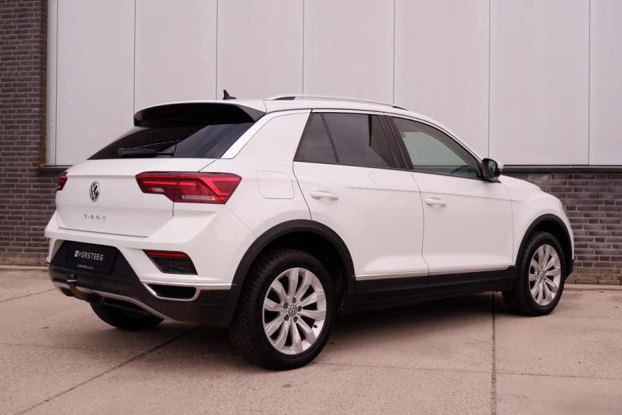 Volkswagen T-Roc 1.5 TSI Sport | LED | Trekhaak | Carplay | Camera | Virtual Cockpit | Blind-Spot | PDC
