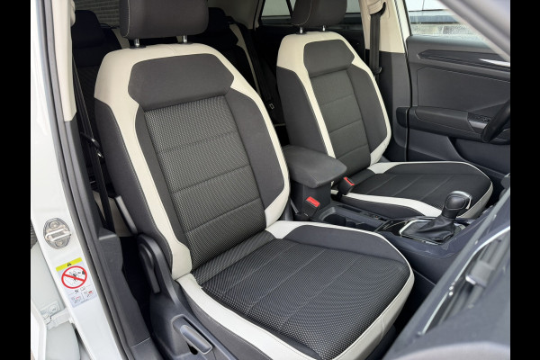 Volkswagen T-Roc 1.5 TSI Sport | LED | Trekhaak | Carplay | Camera | Virtual Cockpit | Blind-Spot | PDC