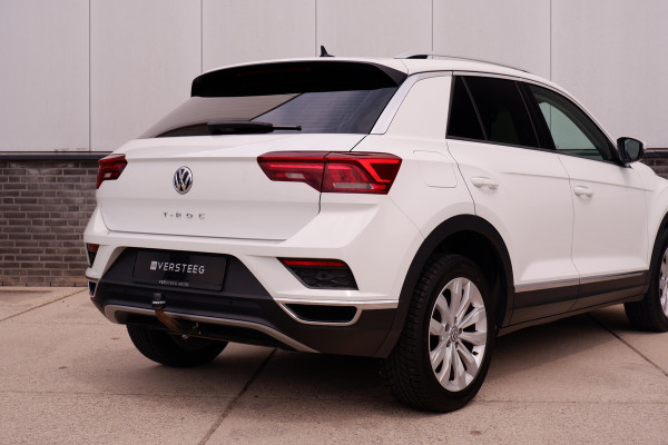 Volkswagen T-Roc 1.5 TSI Sport | LED | Trekhaak | Carplay | Camera | Virtual Cockpit | Blind-Spot | PDC
