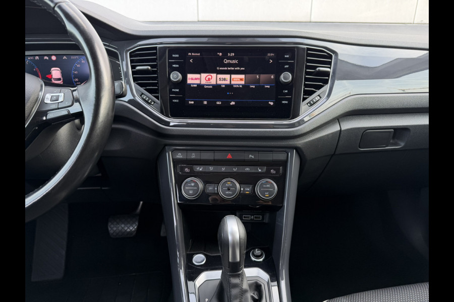 Volkswagen T-Roc 1.5 TSI Sport | LED | Trekhaak | Carplay | Camera | Virtual Cockpit | Blind-Spot | PDC