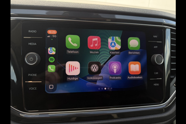 Volkswagen T-Roc 1.5 TSI Sport | LED | Trekhaak | Carplay | Camera | Virtual Cockpit | Blind-Spot | PDC