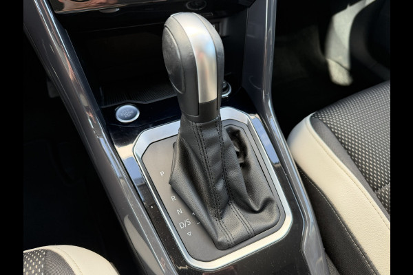 Volkswagen T-Roc 1.5 TSI Sport | LED | Trekhaak | Carplay | Camera | Virtual Cockpit | Blind-Spot | PDC