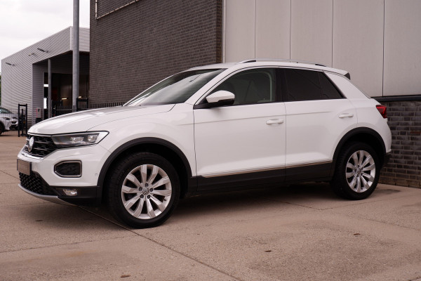 Volkswagen T-Roc 1.5 TSI Sport | LED | Trekhaak | Carplay | Camera | Virtual Cockpit | Blind-Spot | PDC