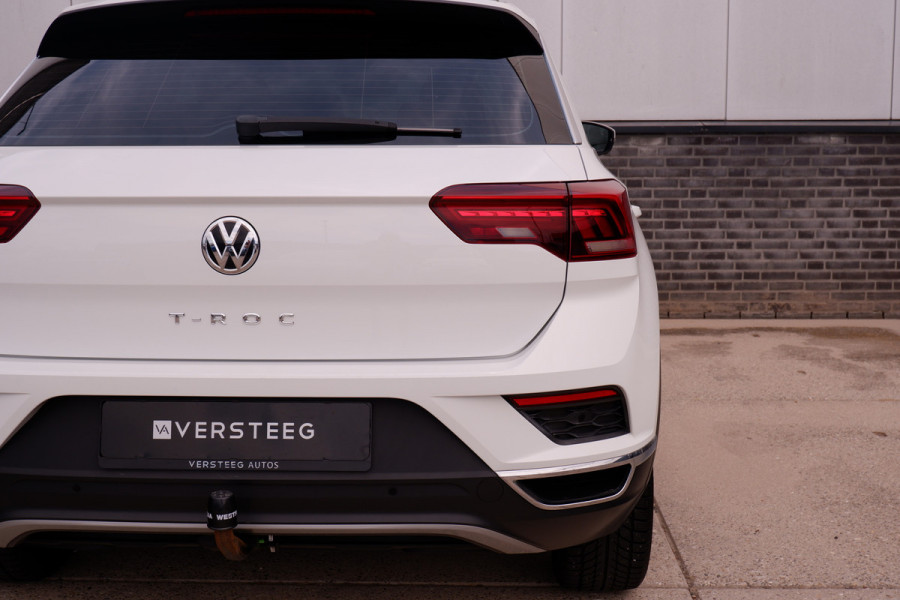 Volkswagen T-Roc 1.5 TSI Sport | LED | Trekhaak | Carplay | Camera | Virtual Cockpit | Blind-Spot | PDC