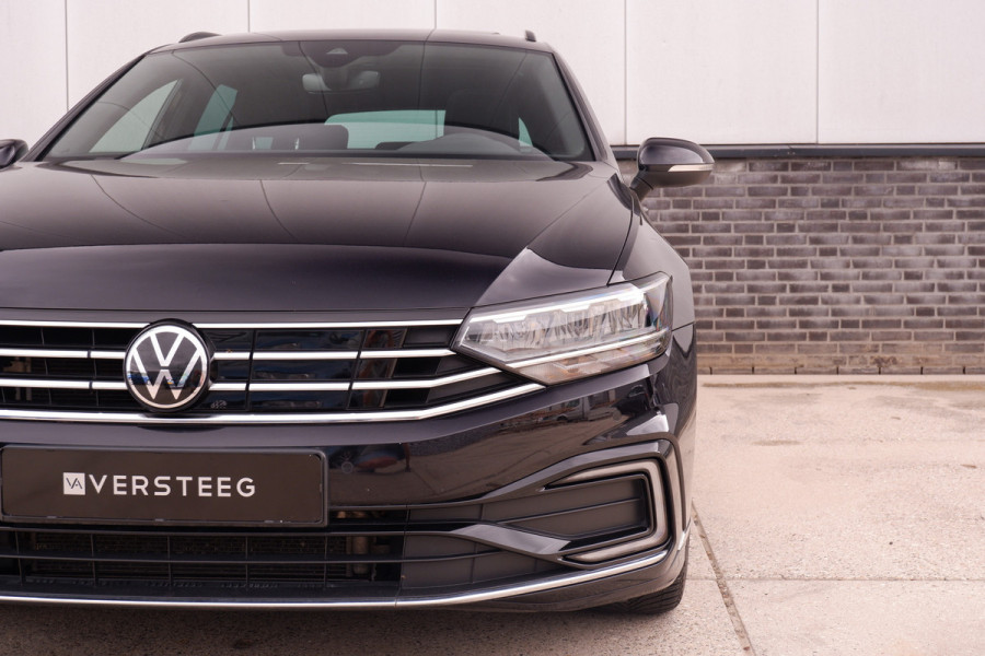 Volkswagen Passat Variant 1.4 TSI PHEV GTE Business | Pano | Carplay | LED | Camera | Navi | LED