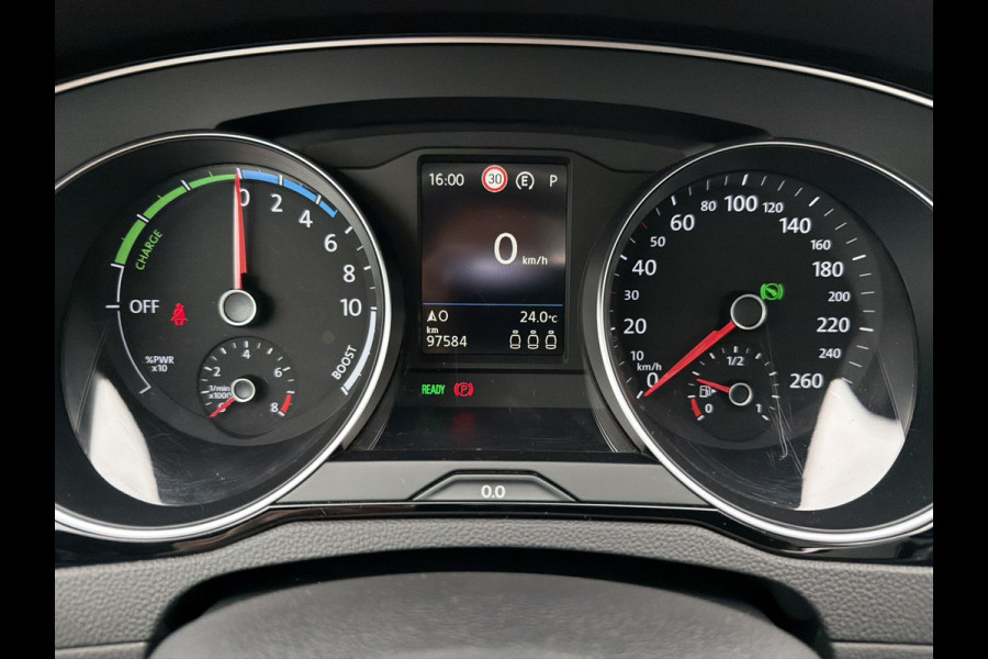 Volkswagen Passat Variant 1.4 TSI PHEV GTE Business | Pano | Carplay | LED | Camera | Navi | LED
