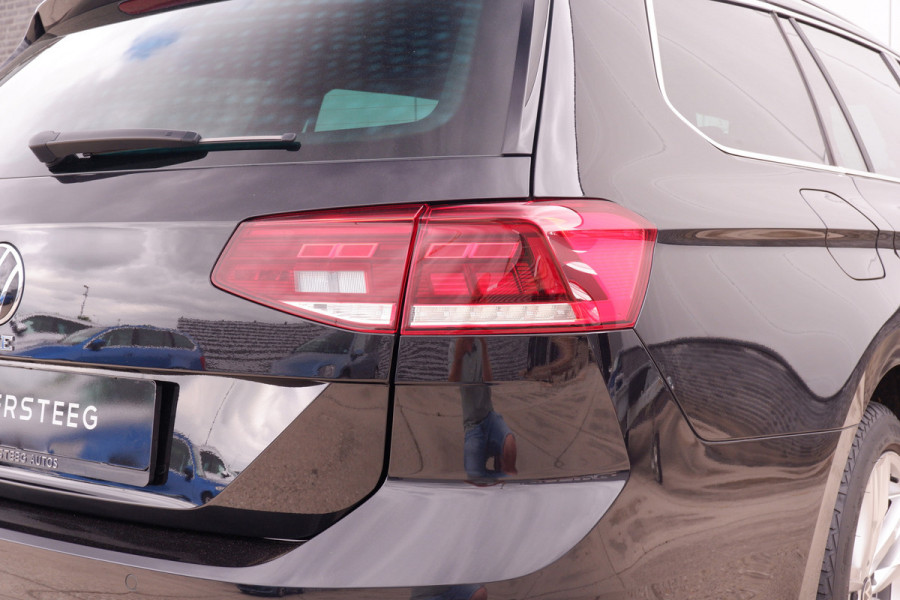 Volkswagen Passat Variant 1.4 TSI PHEV GTE Business | Pano | Carplay | LED | Camera | Navi | LED
