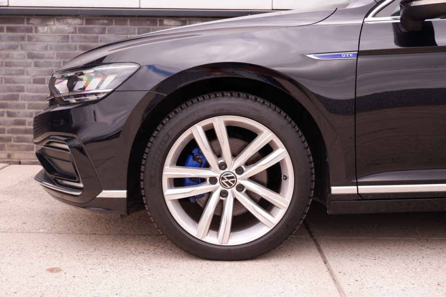Volkswagen Passat Variant 1.4 TSI PHEV GTE Business | Pano | Carplay | LED | Camera | Navi | LED