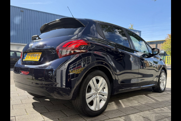 Peugeot 208 1.2 PureTech Signature - Navigatie I Airco I LED I PDC I Comfort pakket I Dealer onderhouden