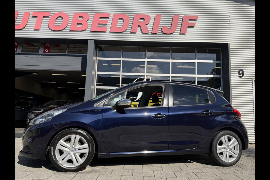 Peugeot 208 1.2 PureTech Signature - Navigatie I Airco I LED I PDC I Comfort pakket I Dealer onderhouden