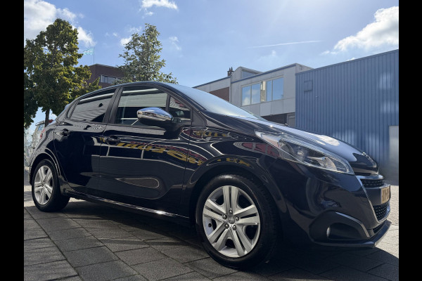 Peugeot 208 1.2 PureTech Signature - Navigatie I Airco I LED I PDC I Comfort pakket I Dealer onderhouden