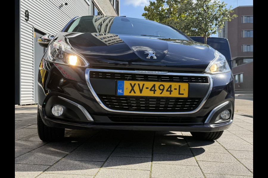 Peugeot 208 1.2 PureTech Signature - Navigatie I Airco I LED I PDC I Comfort pakket I Dealer onderhouden