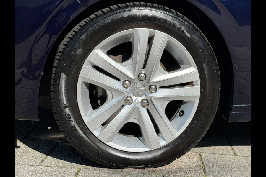 Peugeot 208 1.2 PureTech Signature - Navigatie I Airco I LED I PDC I Comfort pakket I Dealer onderhouden